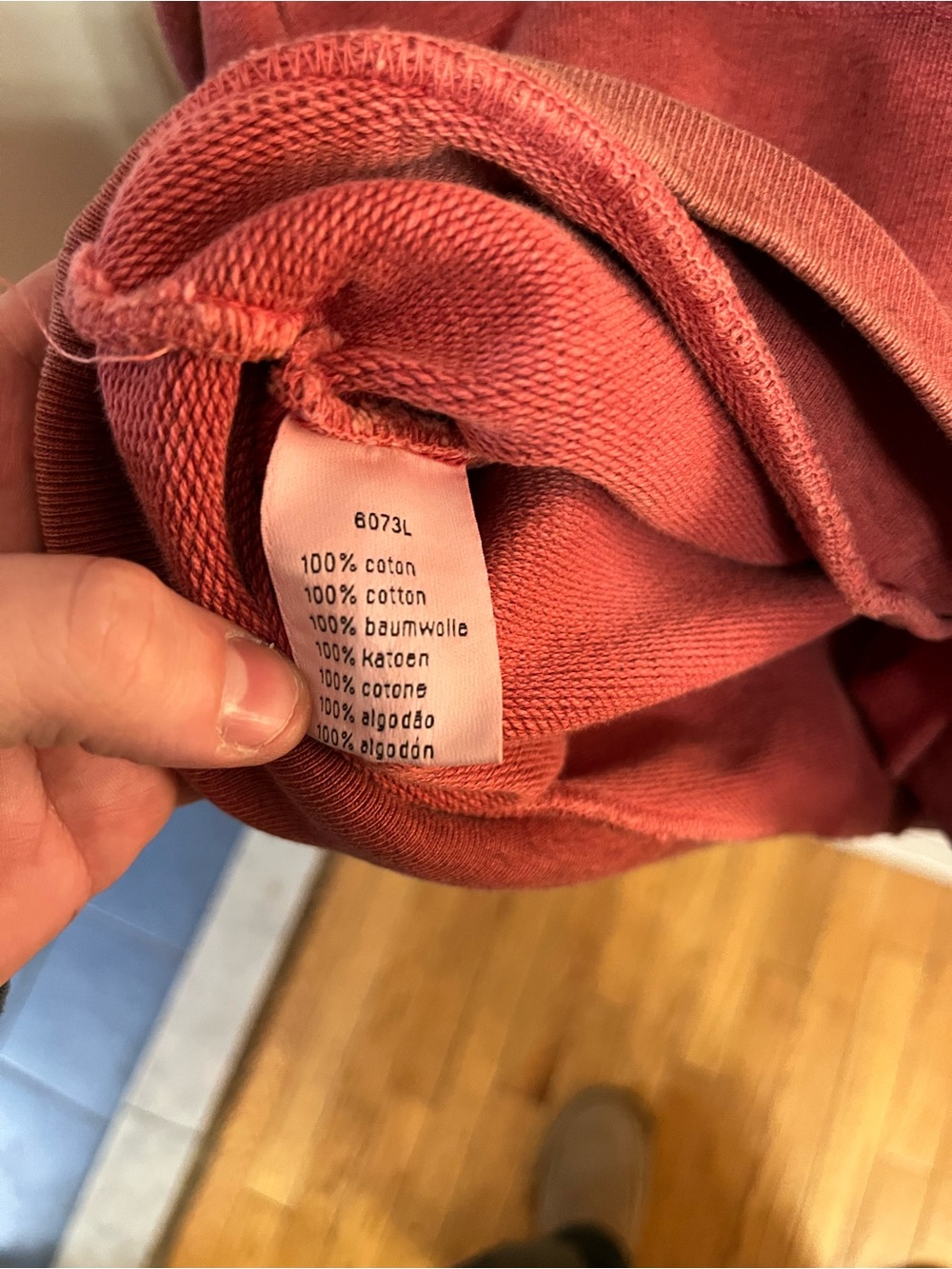 Lacoste Men’s Washed Red Quarter-Zip Pullover. Adult MEDIUM - Picture 4 of 8